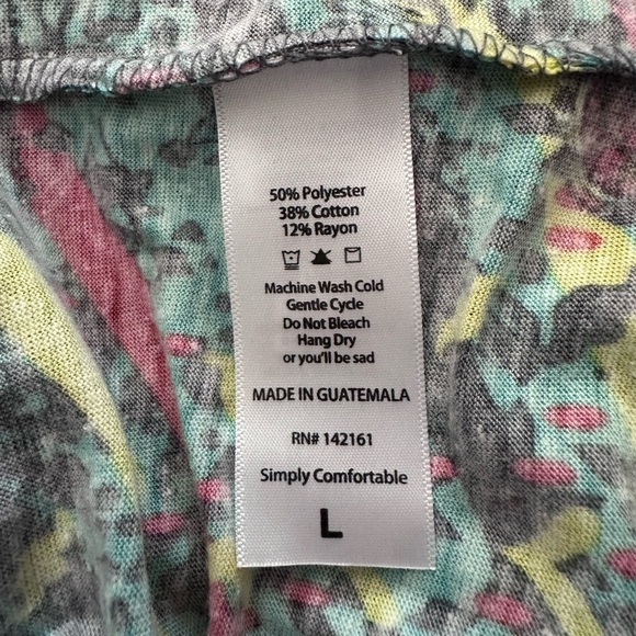 Lularoe Randy Tee - Picture 2 of 2